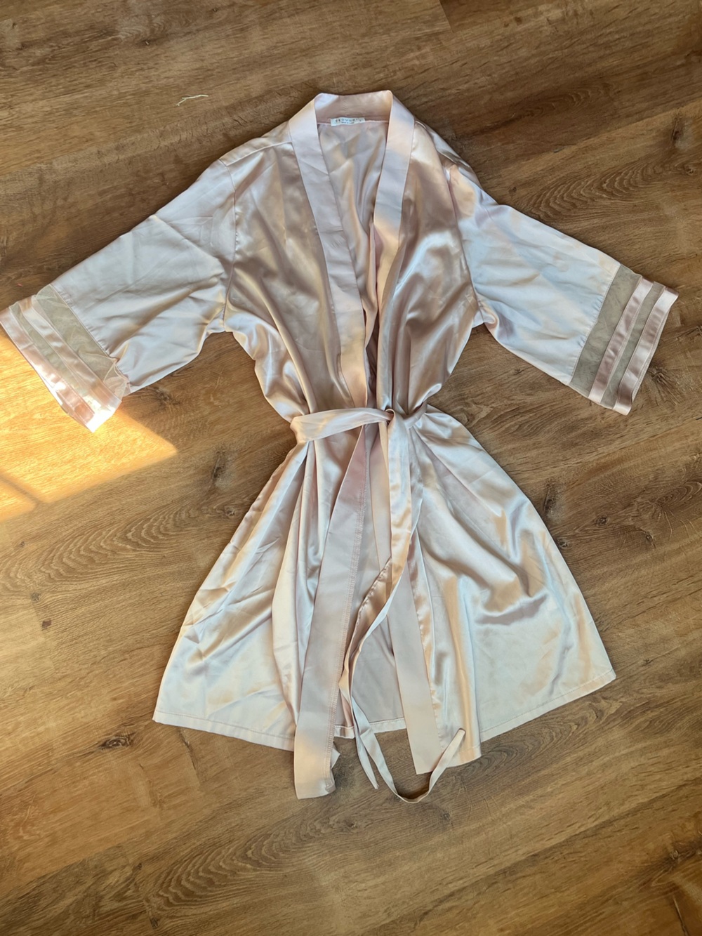 Ekouaer Blush Pink Satin Robe Sheer Stripe Cuffs Size Small